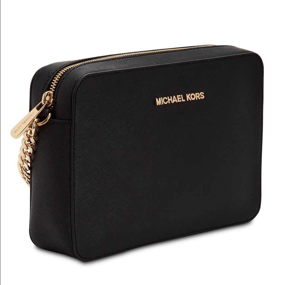 Micheal Kors crossbody bag